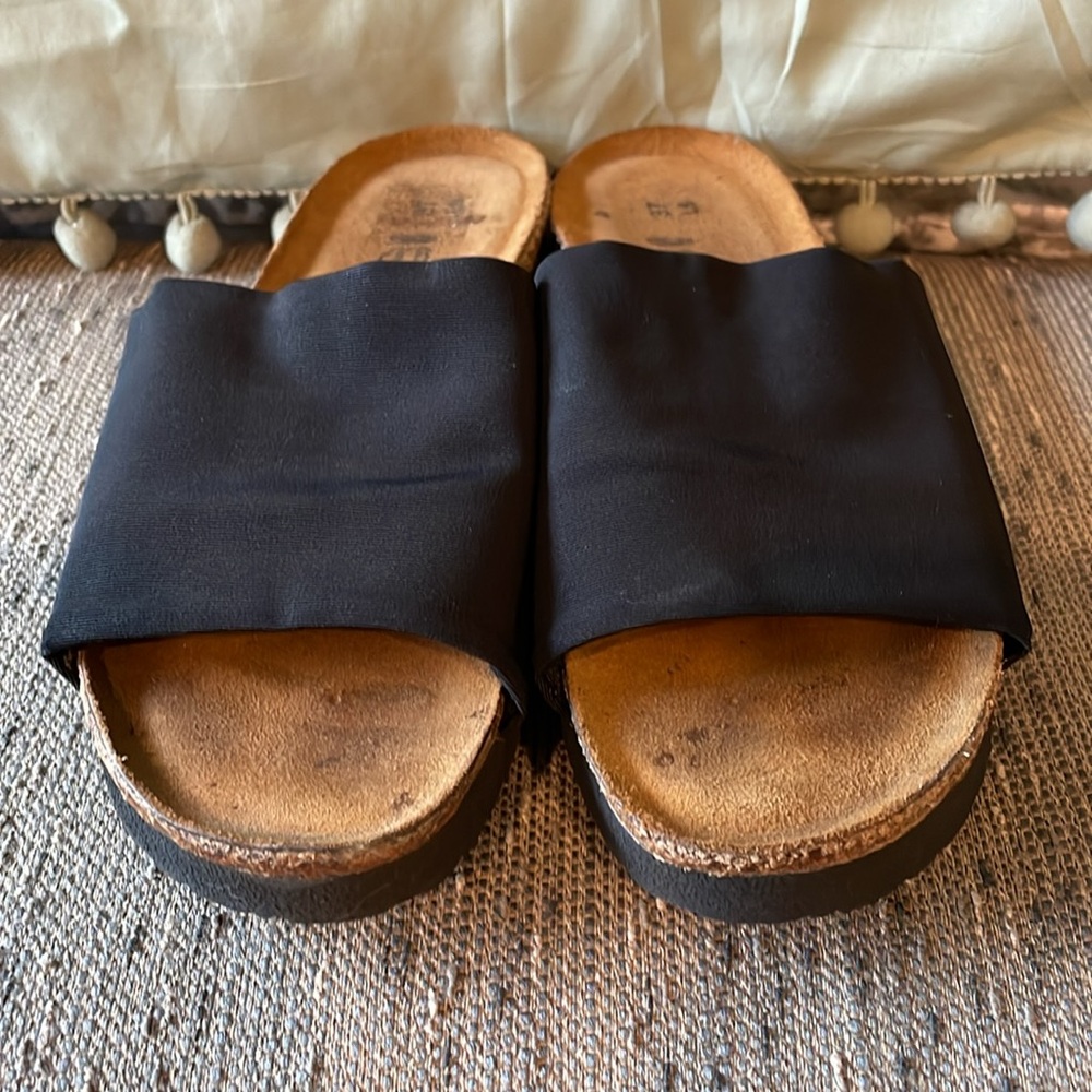 NAOT Alana size 37 black stretch slides - Picture 3 of 12